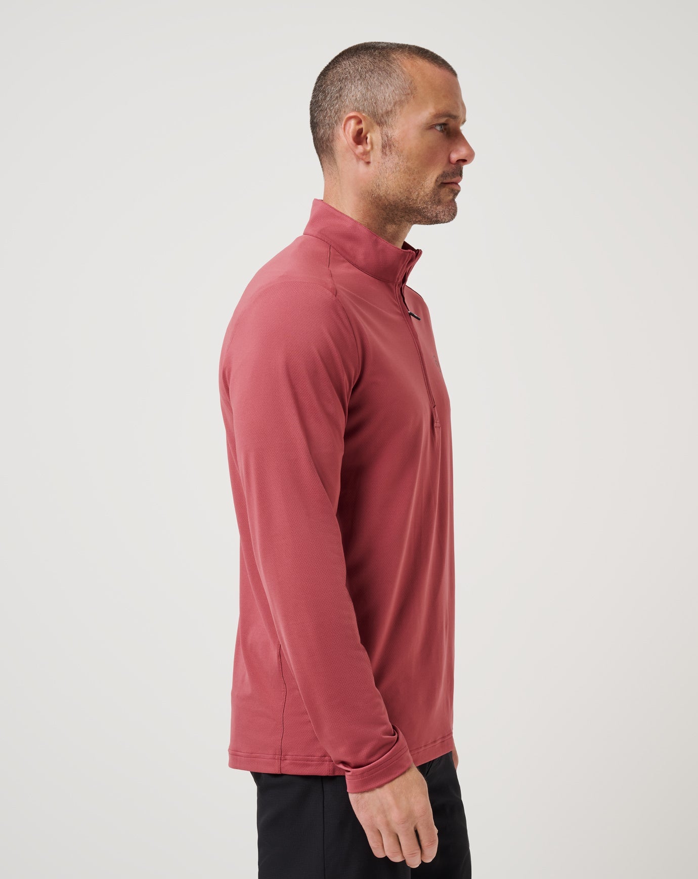 Roan Rouge Travis Mathew Heater Pro Quarter Zip