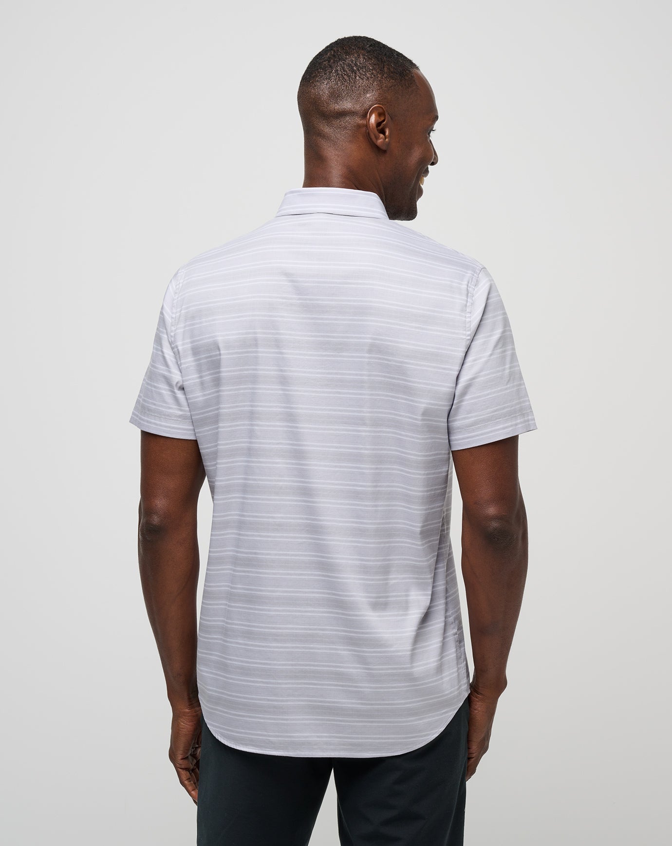 Micro Chip Travis Mathew On The Table Button-Up