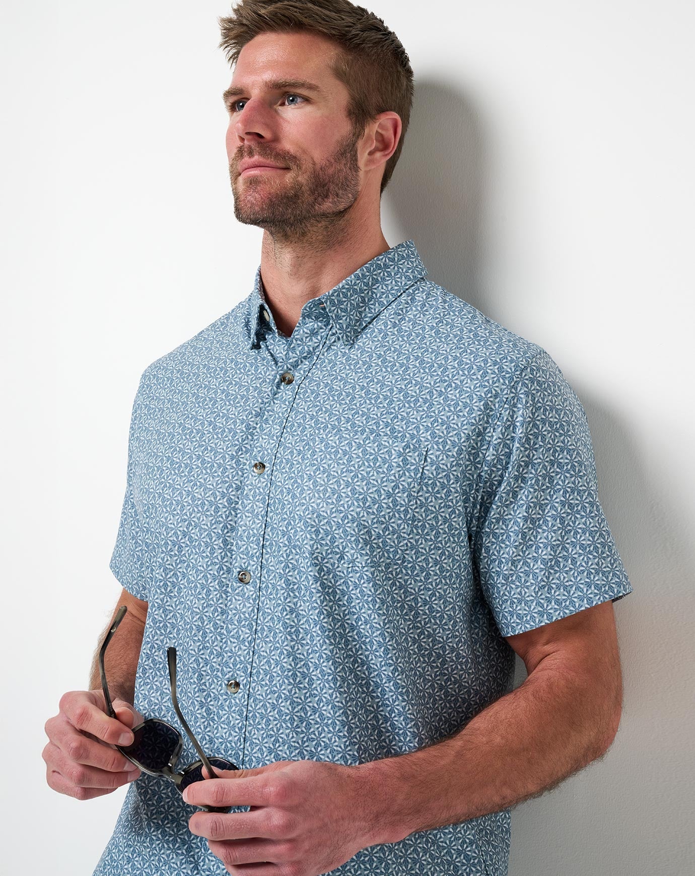 Arona Travis Mathew Techwoven Country Mile Button-Up