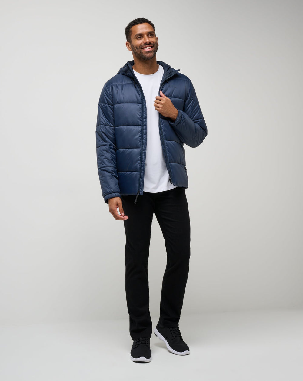 Total Eclipse Travis Mathew Aves Tech Puffer Jacket