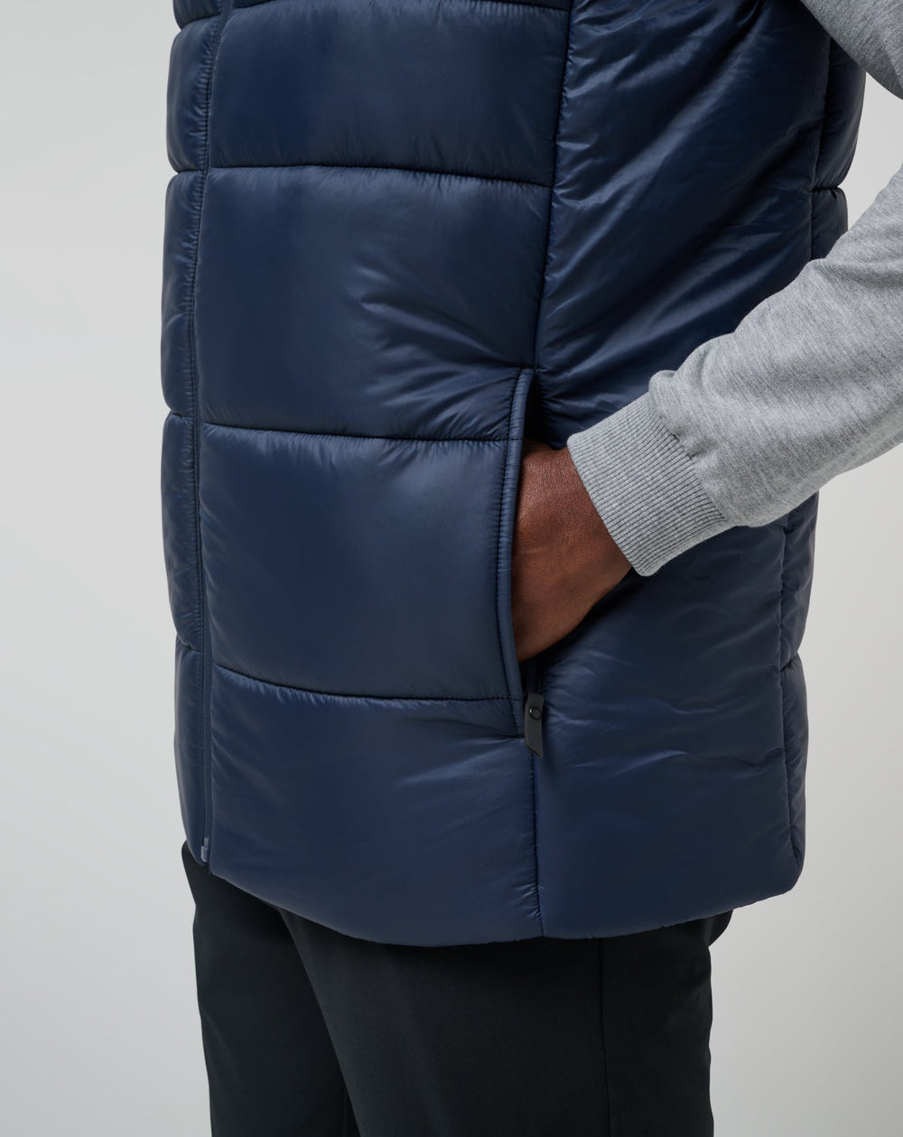 Total Eclipse Travis Mathew Aves Tech Puffer Vest