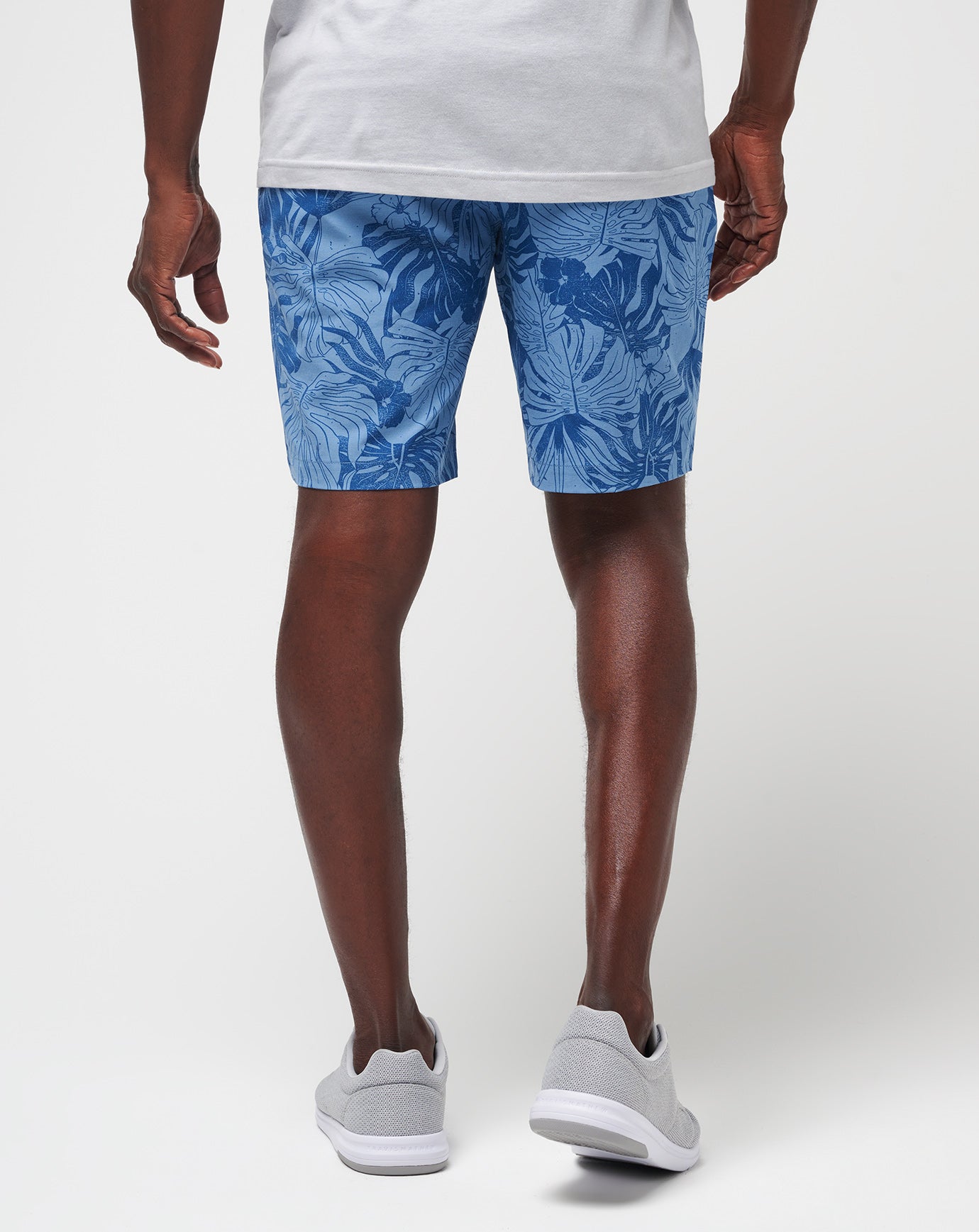 Quiet Harbor Travis Mathew Ankle Pounders Short 9In