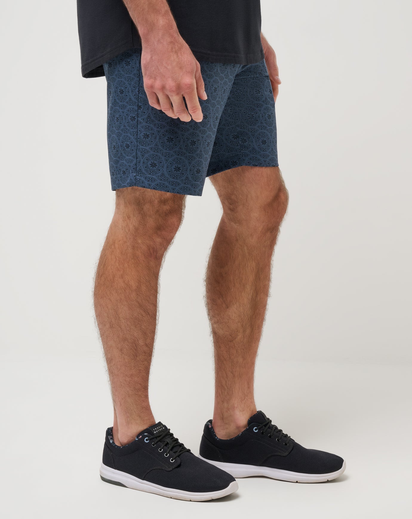 Mood Indigo/Vintage Indigo Travis Mathew Beyond The Limits Short 9In