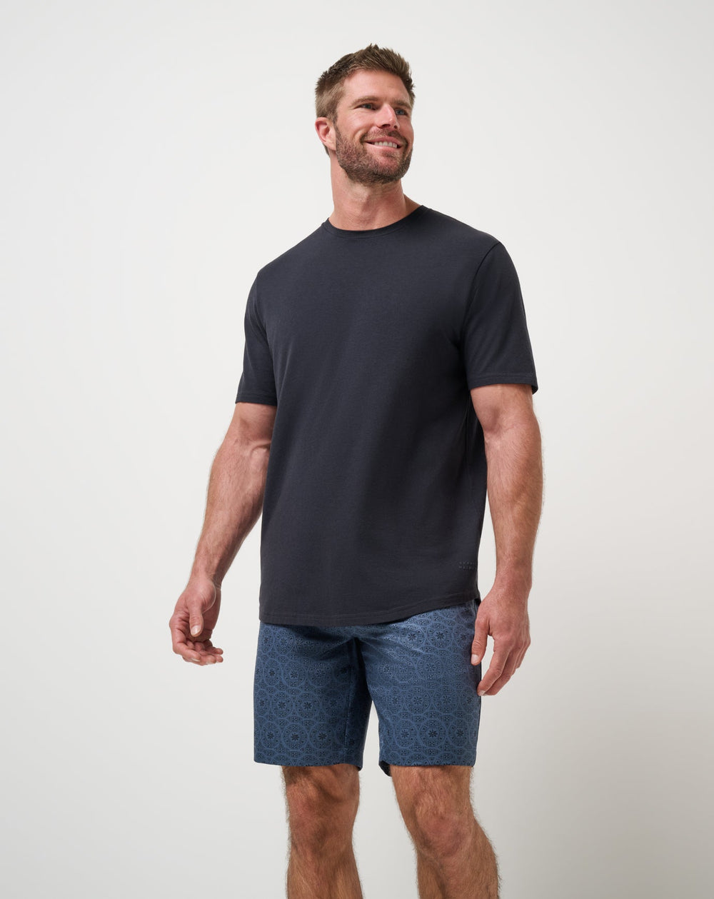 Mood Indigo/Vintage Indigo Travis Mathew Beyond The Limits Short 9In
