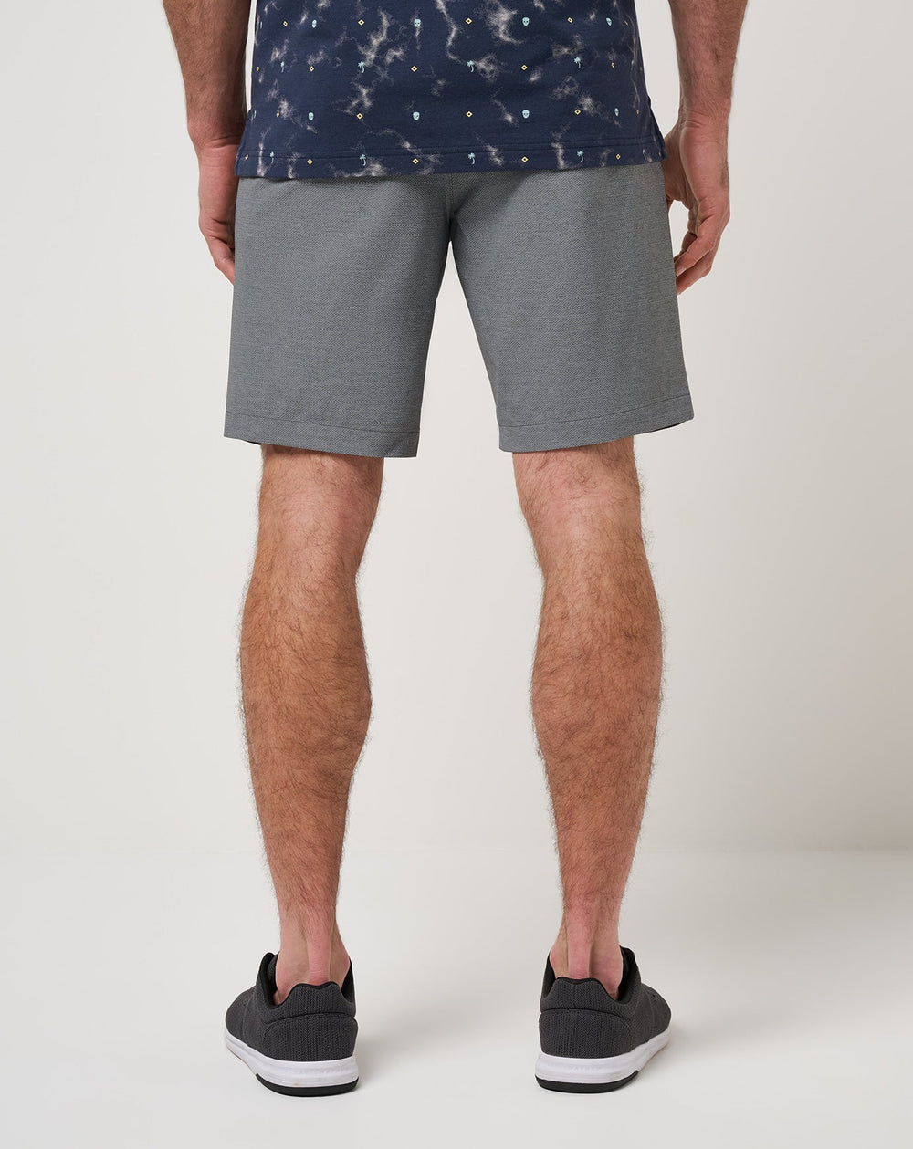 Quiet Shade Travis Mathew Call An Audible Short 9In