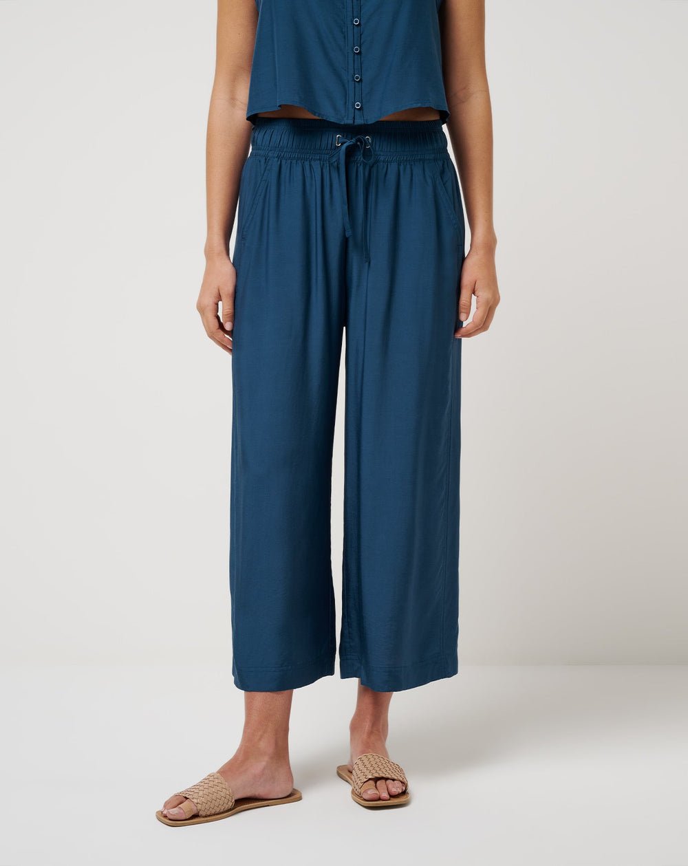 Poseidon Travis Mathew Savanna Cropped Wide Leg Pant