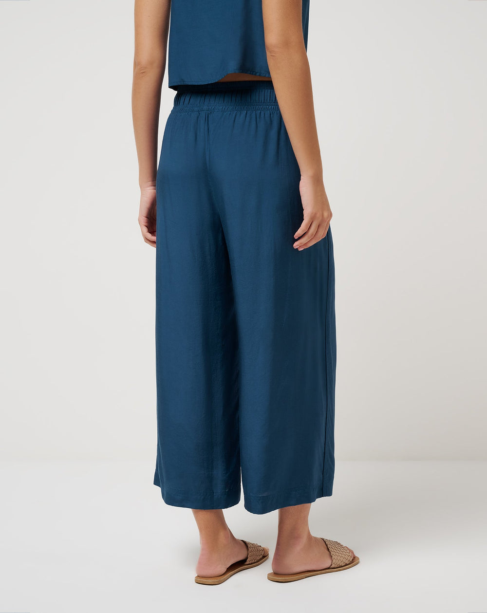 Poseidon Travis Mathew Savanna Cropped Wide Leg Pant
