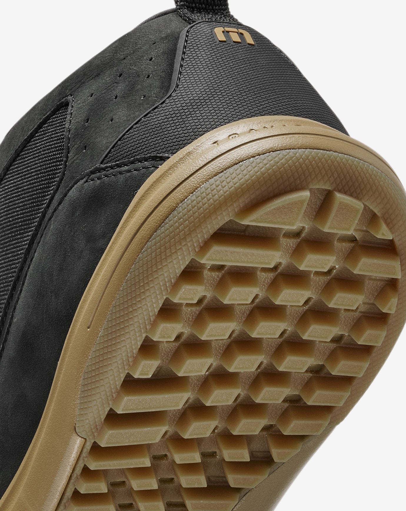 Black/Gum Travis Mathew The Daily Ranger