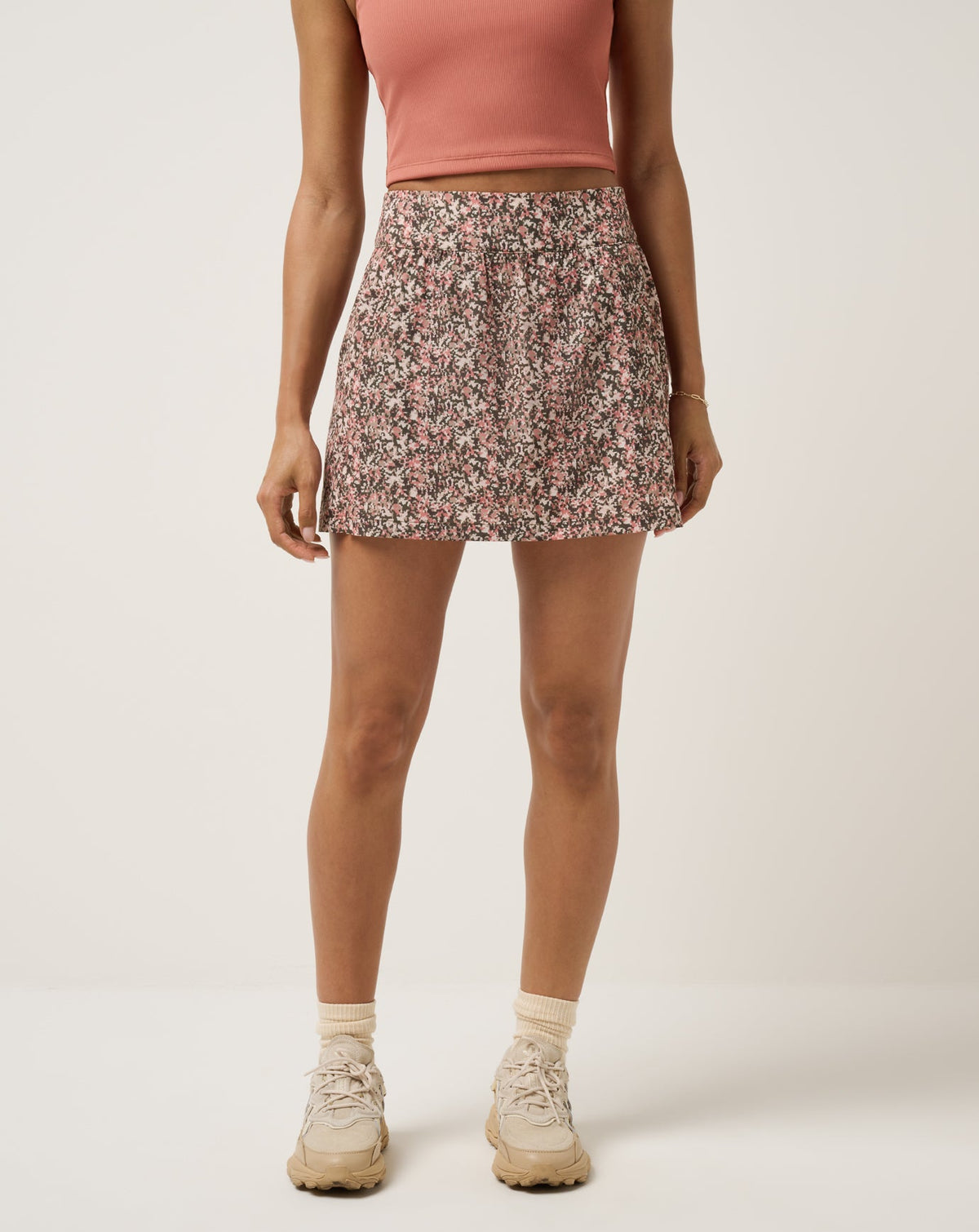 Pearl Blush Multi Travis Mathew Capture The Moment Breezeblend 2.0 Skort